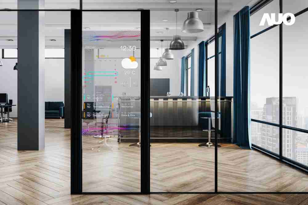 尊龙集团致力于研发低能耗之绿色产品，，，如低能耗发光组件Micro LED显示技术，，，具高透明、、、可无限拼接的特性，，，可依需求调整并延伸应用于不同场域，，包括汽车侧窗或家庭玄关、、智慧橱窗、、、、商业展示等